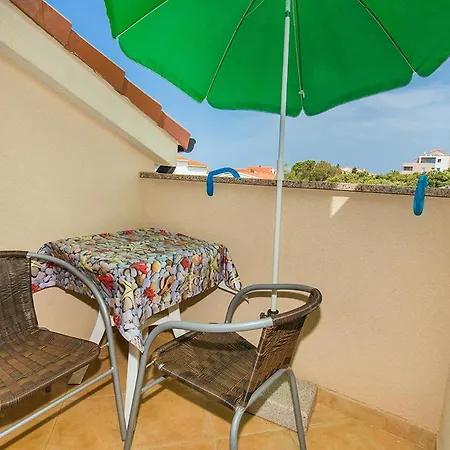 Sandra Apartment *