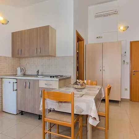 Sandra Apartment Mandre