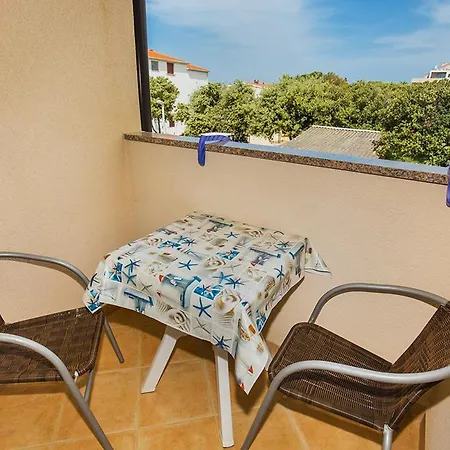 Sandra Apartment *